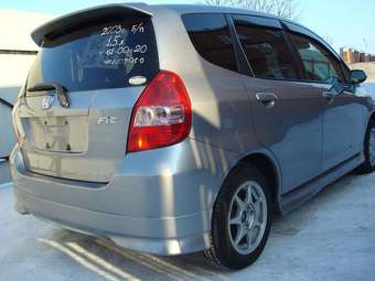 2003 Honda Fit Photos