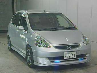 2003 Honda Fit Images