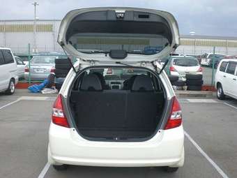 2003 Honda Fit Photos