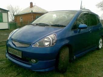 2003 Honda Fit Photos