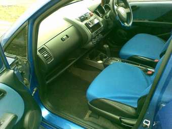 2003 Honda Fit Pictures