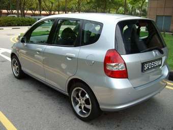 2003 Honda Fit Photos