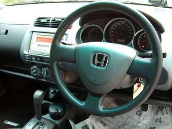 2003 Honda Fit Pictures