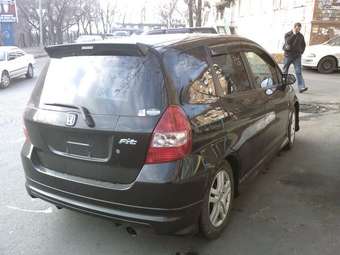 2003 Honda Fit Pictures