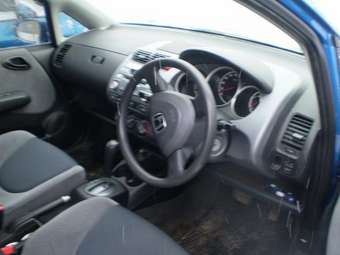 2003 Honda Fit Photos