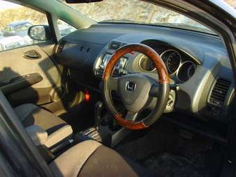 2003 Honda Fit Pictures