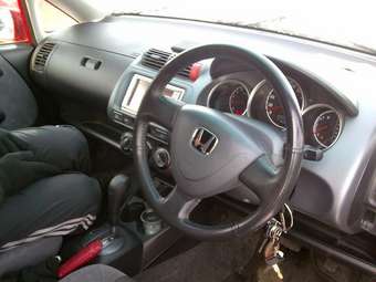 2003 Honda Fit Pictures