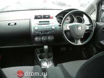 2003 Honda Fit Photos