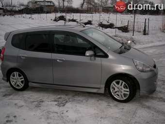 2003 Honda Fit Photos