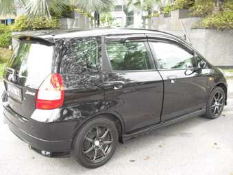 2003 Honda Fit Photos