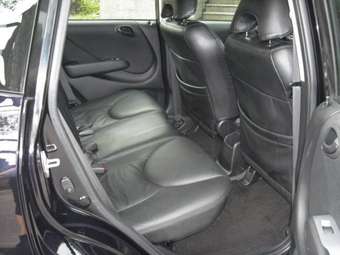 2003 Honda Fit Photos