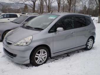 2003 Honda Fit Pictures