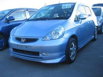 2003 Honda Fit Photos