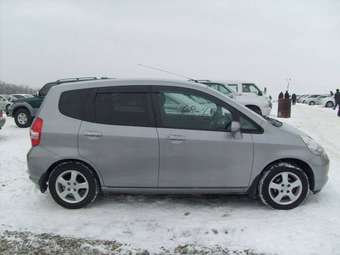 2003 Honda Fit Photos