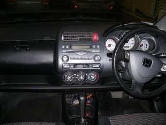 2003 Honda Fit Pictures