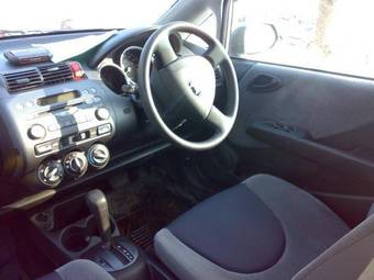 2003 Honda Fit Pictures