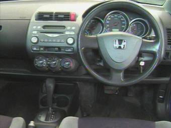 2003 Honda Fit Photos