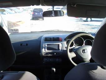 2003 Honda Fit Pictures