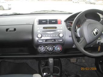 2003 Honda Fit Pictures