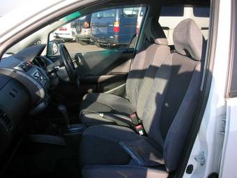 2003 Honda Fit Pictures