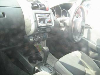 2003 Honda Fit Pictures