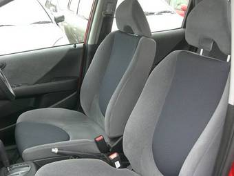 2003 Honda Fit Photos