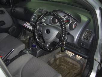 2003 Honda Fit Photos