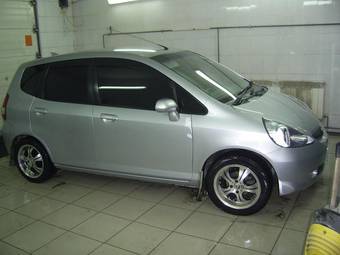 2003 Honda Fit Pictures