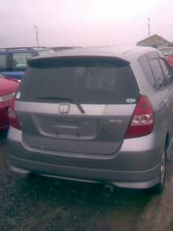 2003 Honda Fit Photos