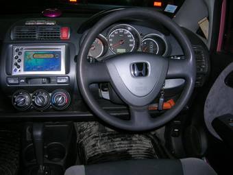 2003 Honda Fit Pictures
