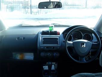 2003 Honda Fit Wallpapers