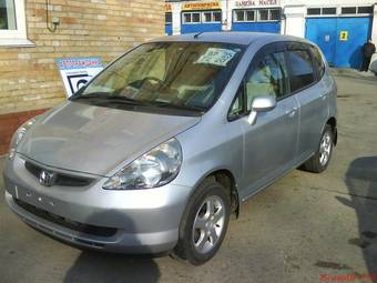 2003 Honda Fit Photos