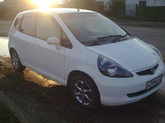 2003 Honda Fit Pictures