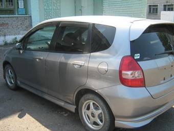 2003 Honda Fit Photos