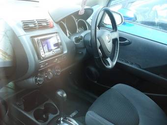 2003 Honda Fit Photos