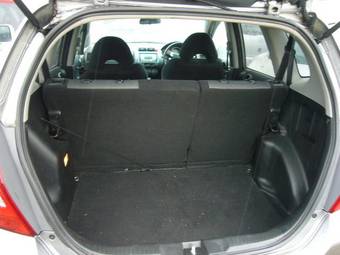 2003 Honda Fit Photos