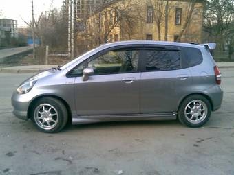 2003 Honda Fit Photos