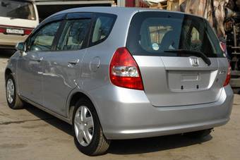 2003 Honda Fit Photos
