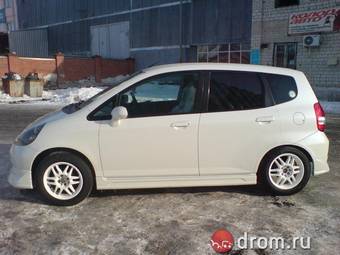 2003 Honda Fit Photos