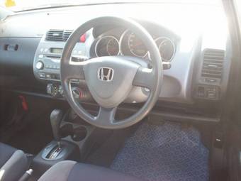 2003 Honda Fit Photos