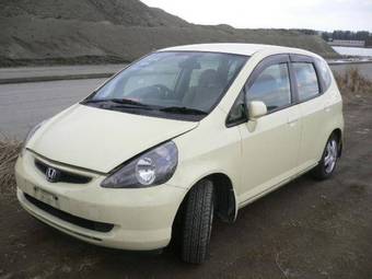 2003 Honda Fit Photos