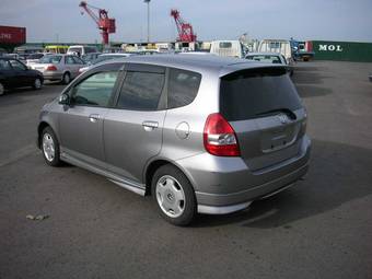 2003 Honda Fit Photos