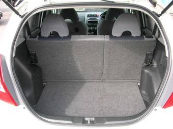 2003 Honda Fit Photos