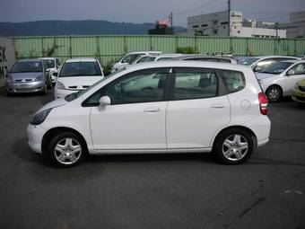2003 Honda Fit Photos