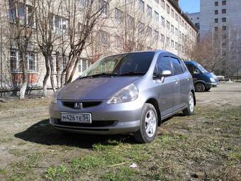 2003 Honda Fit Photos