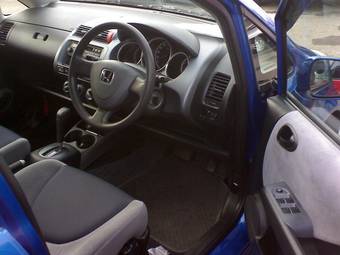 2003 Honda Fit Pictures