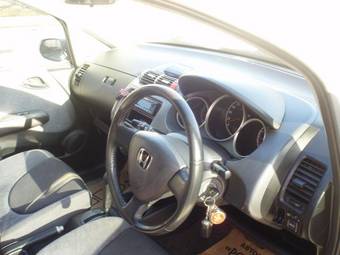 2003 Honda Fit Pictures