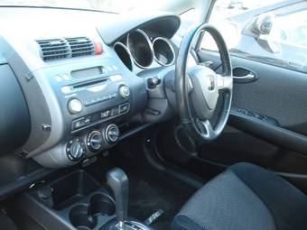 2003 Honda Fit Pictures