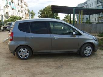 2003 Honda Fit Photos