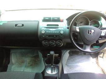 2003 Honda Fit Wallpapers